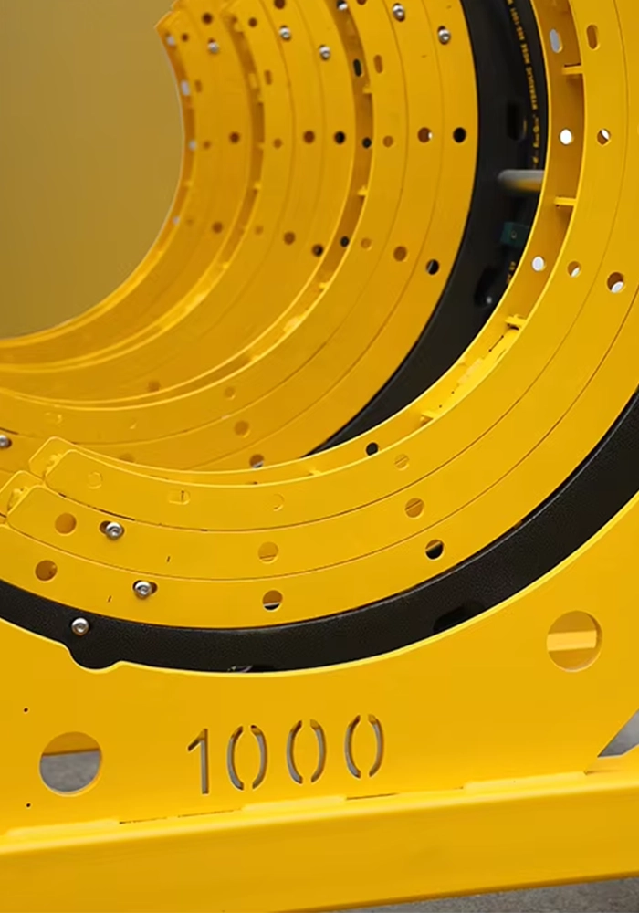 Large diameter butt fusion welding machine